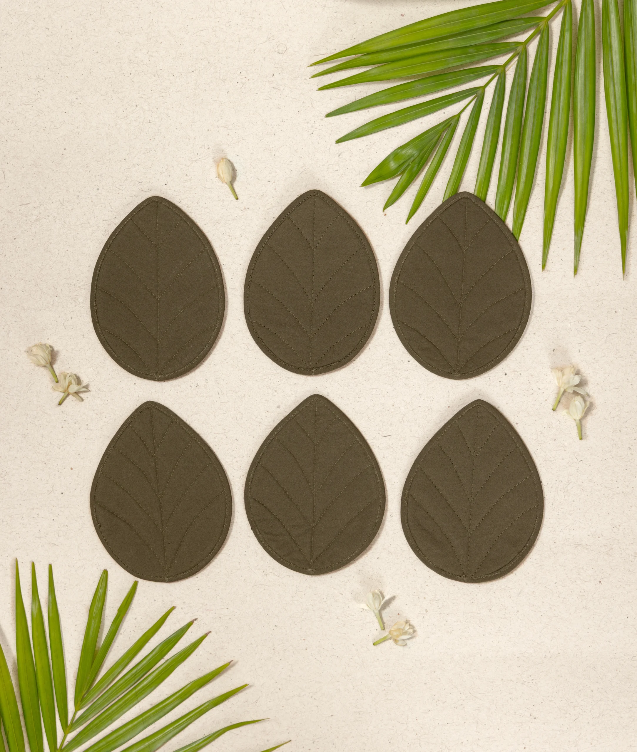 Quilted leaf coaster 4